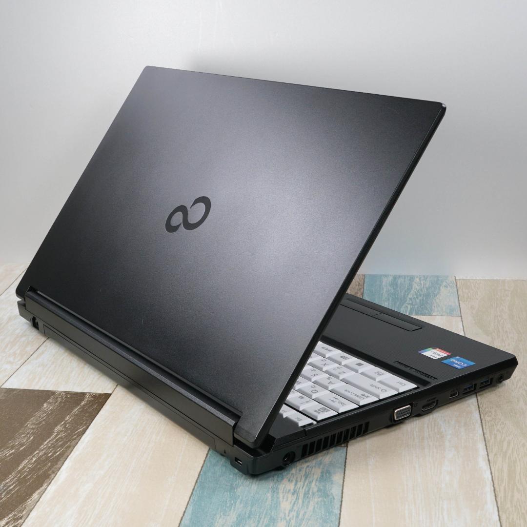 超高速大容量ＳＳＤ５１２ＧＢ搭載✨美品の２０２４年製✨１２世代ｉ５に大容量メモリ