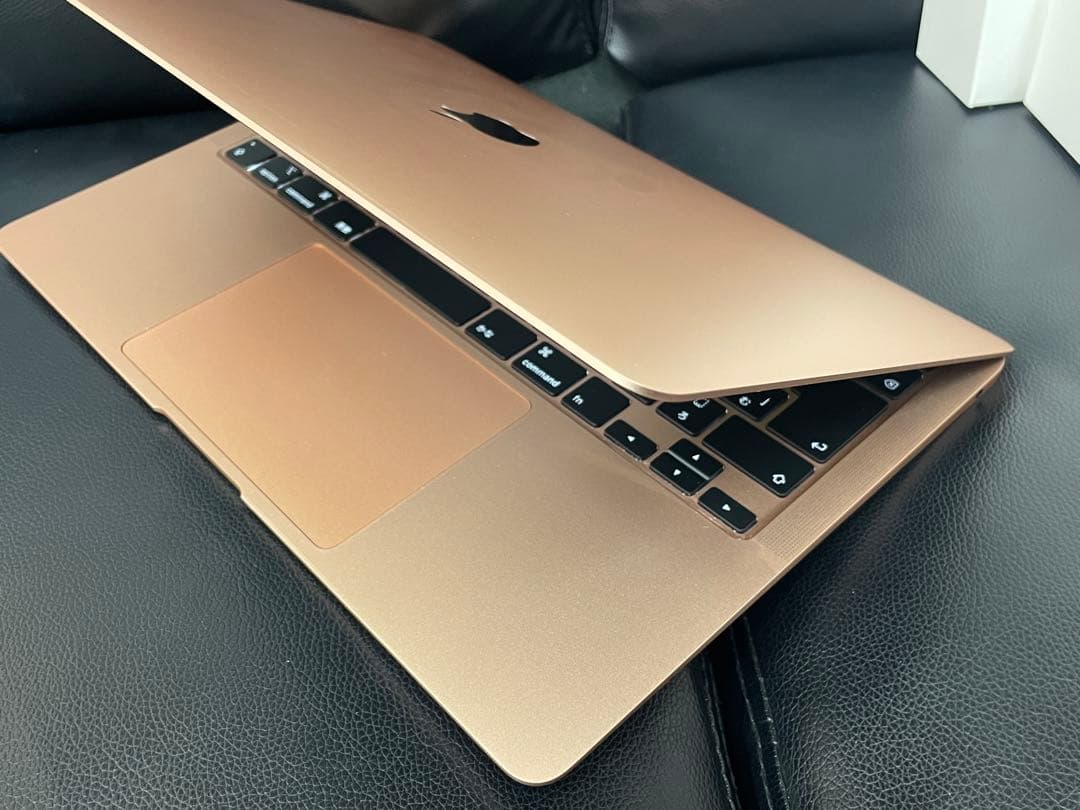 充電47回のみ Macbook Air 13インチ 256GB メモリ16GB