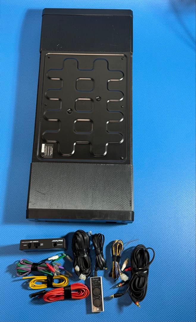 ALPINE SWE-2200 パワードサブウーハー