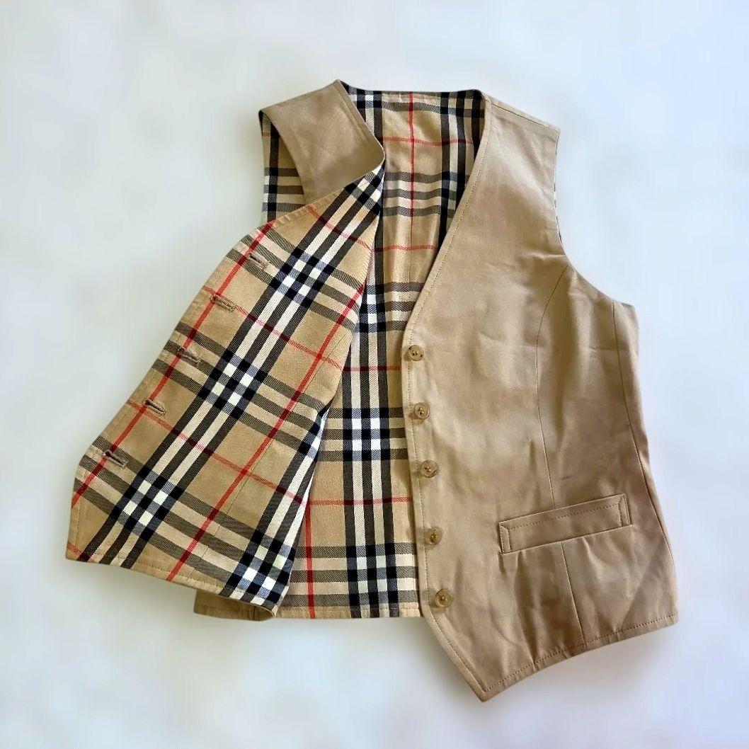 未使用品【バーバリー】リバーシブルベスト　ベージュ×ノバチエックチェック柄 М