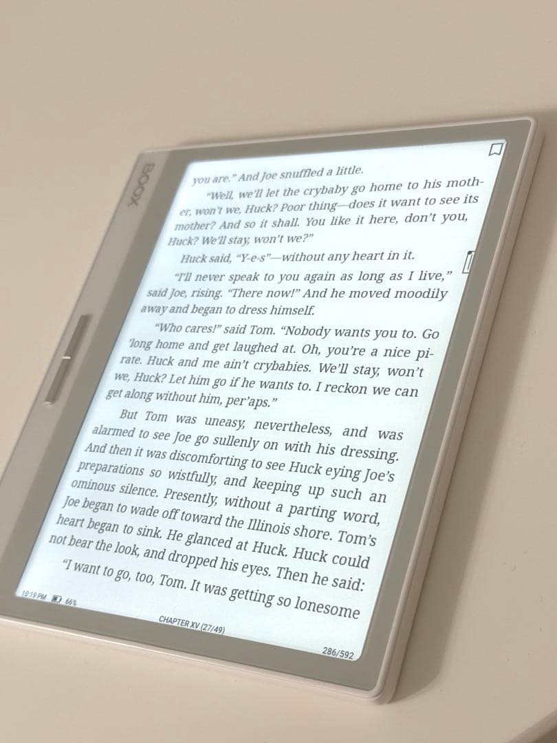 BOOX Leaf2 ホワイトモデル　7インチ電子書籍リーダー