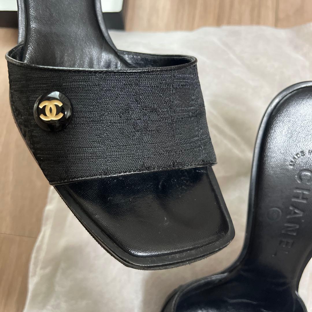 CHANEL ブラック ミュール 箱・保存袋付き