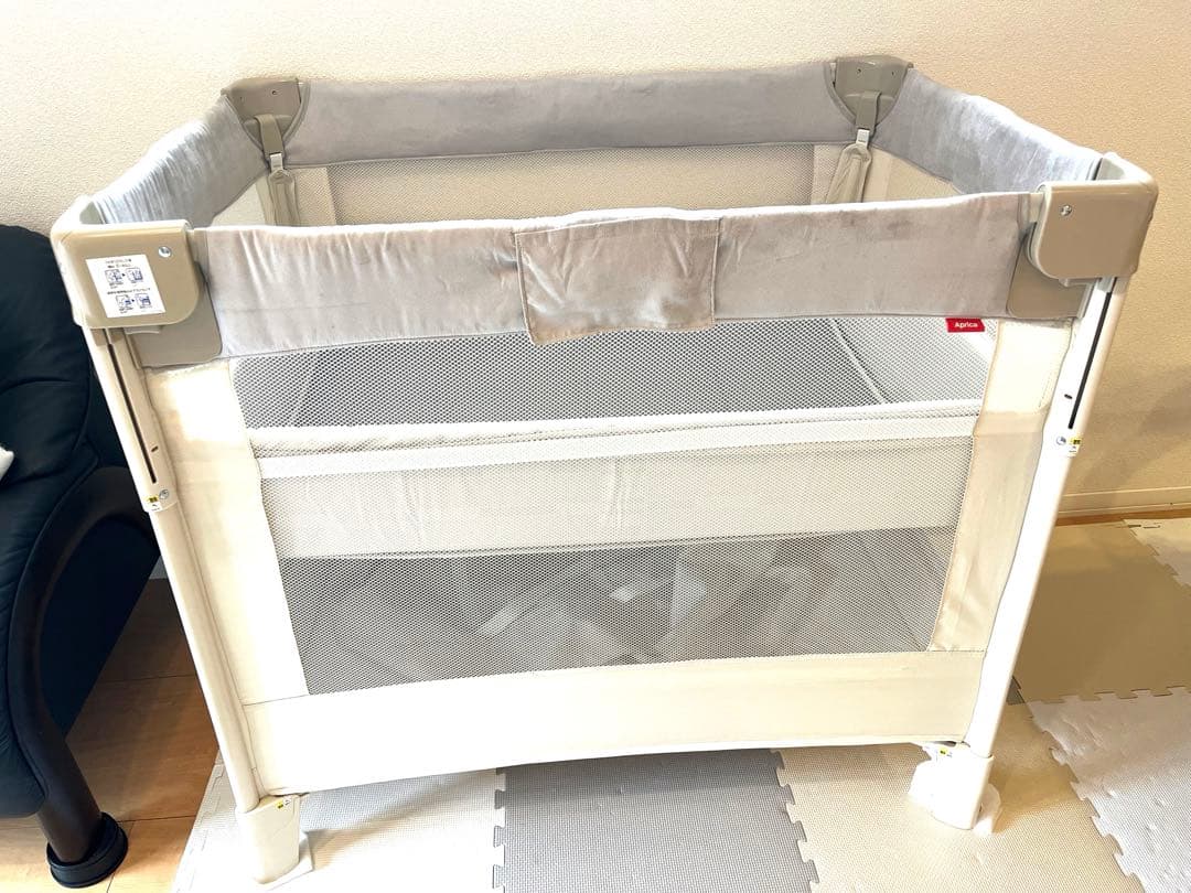 アップリカ ココネル エアープラス　ホワイトベージュ　⭐︎静岡受取でお値引