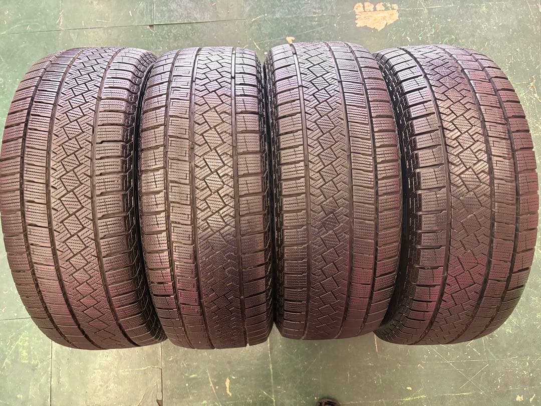 ④ 送料込◎MINI等へ MAK アルミ&スタッドレス【225/45R17】