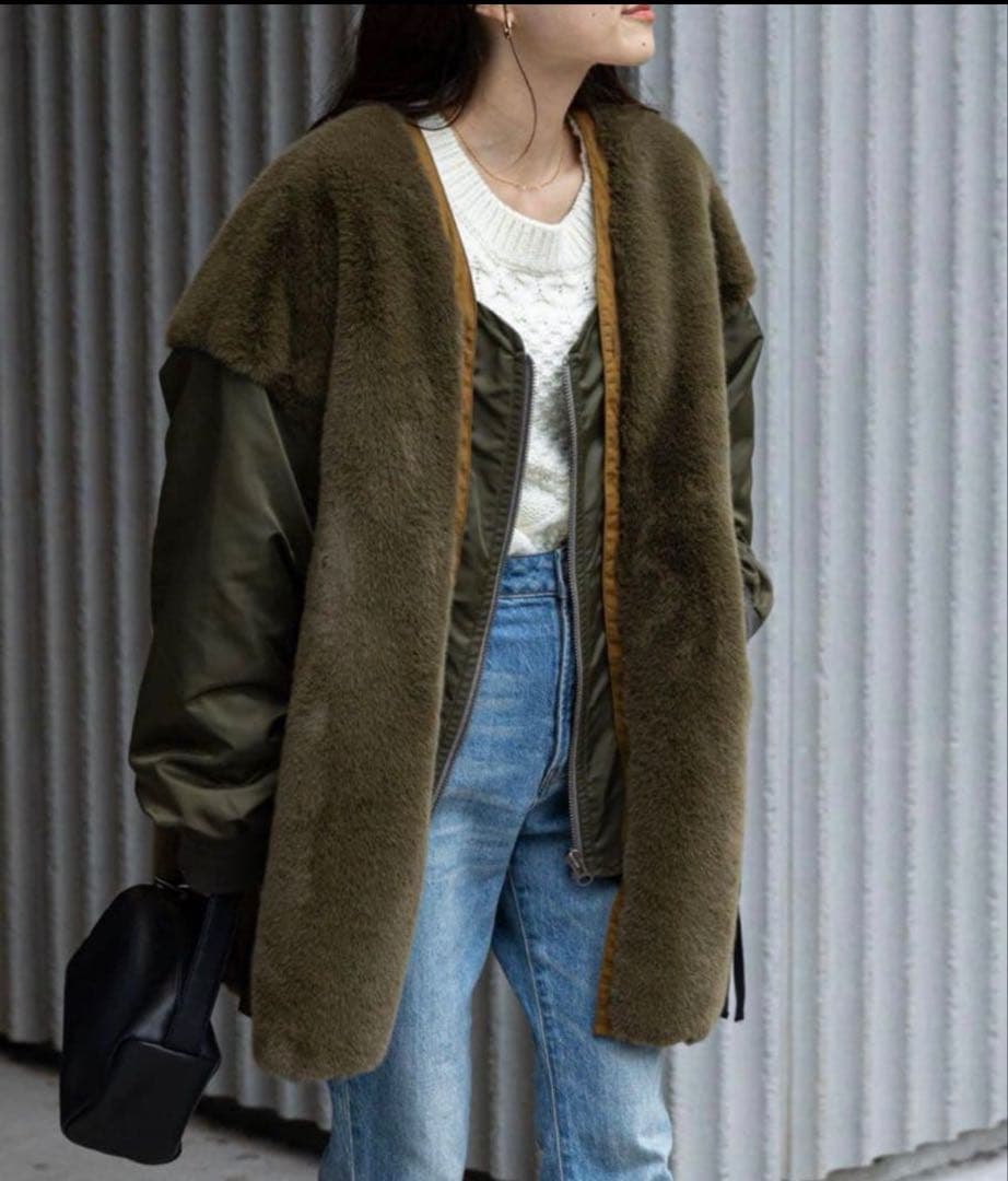 美品　CIAOPANIC【etsinta】エシンタ　ファー切替ジャケット