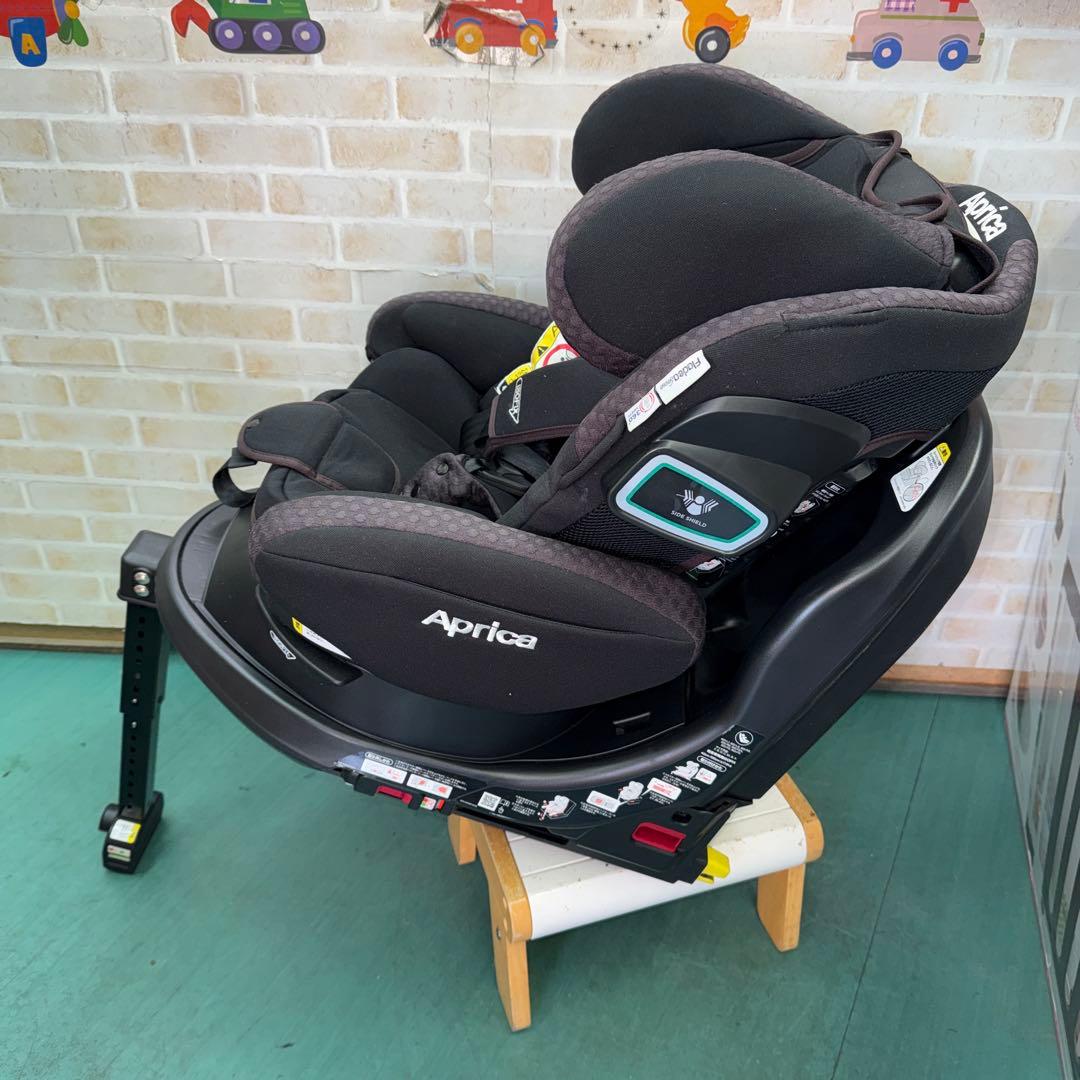 アップリカ　チャイルドシート フラディアグロウ isofix360°セーフティ