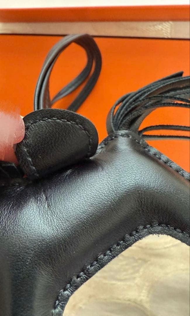 ⭐️未使用近い⭐️HERMES ロデオチャーム PM ソーブラック