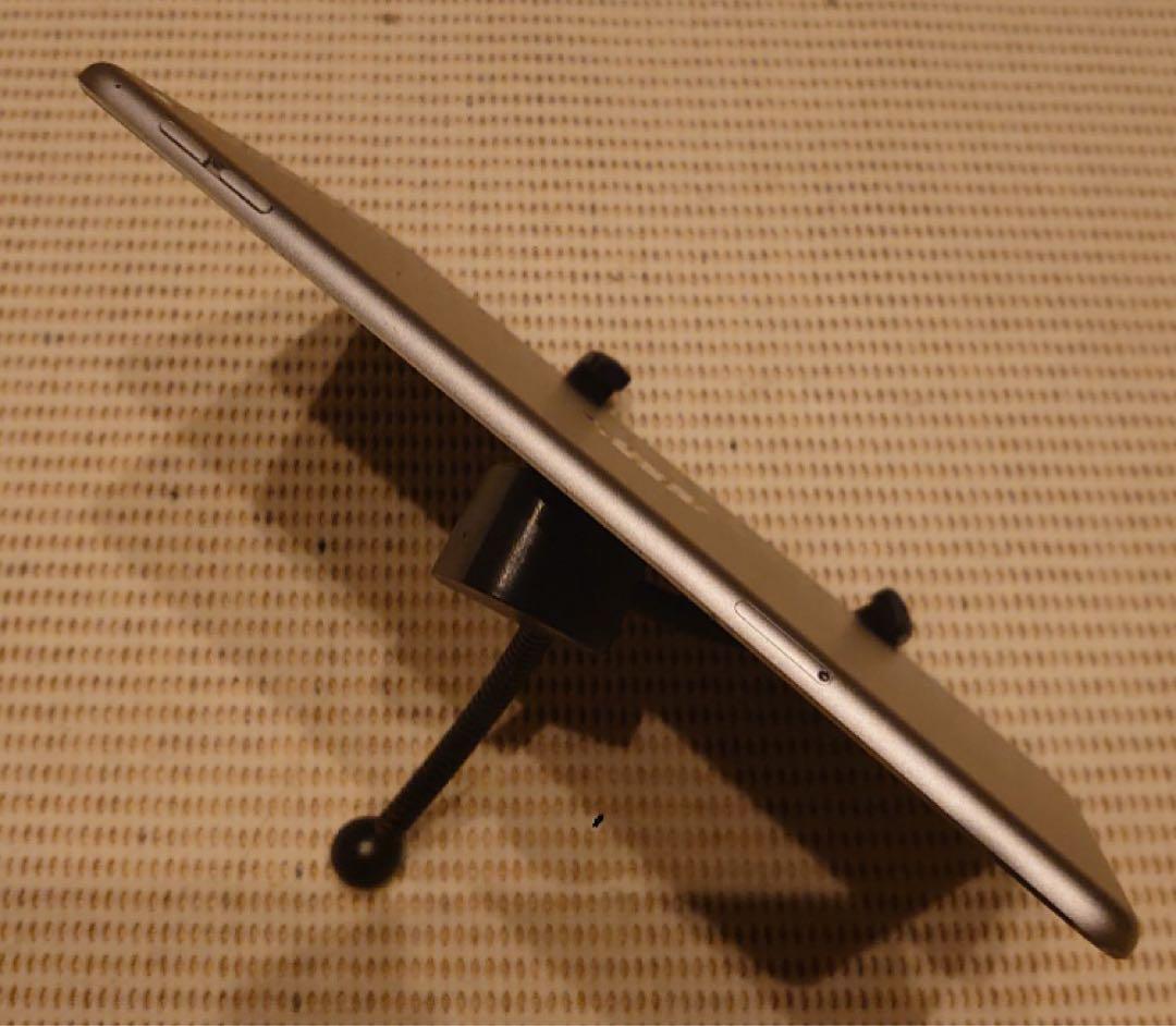 完動品SIMフリーiPad mini4(A1550)本体64GB送料込NGHMK