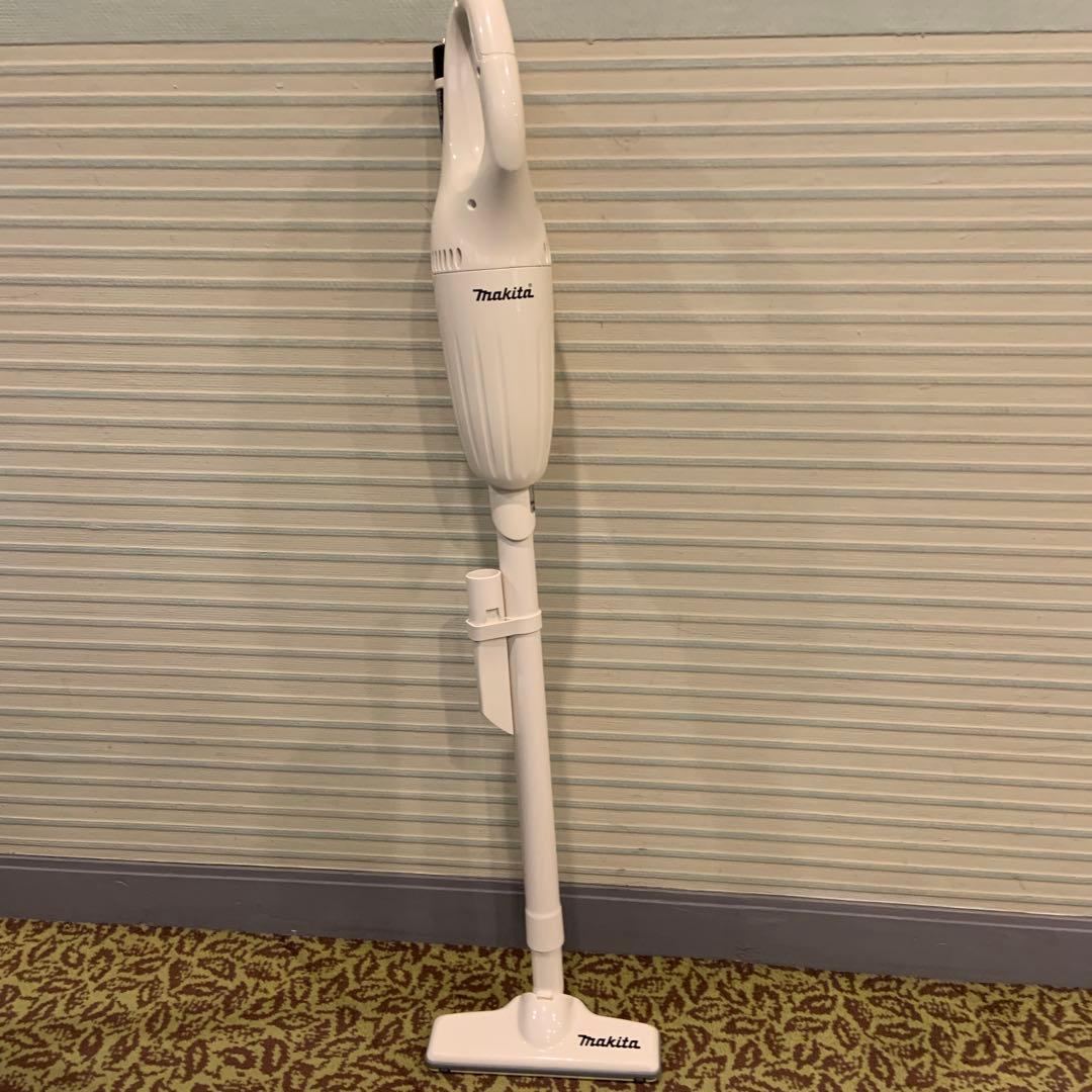 Makita スティッククリーナー本体 ホワイト
