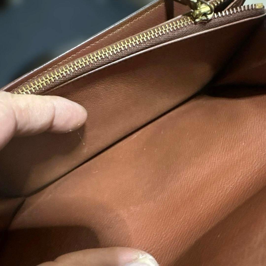 20☆優良品☆フラットタイプ♪サラ長財布