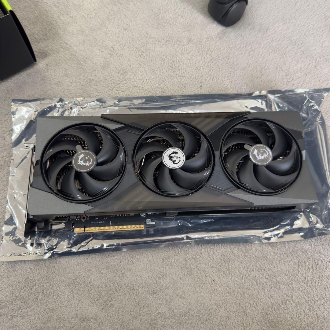 美品 MSI GeForce RTX5070 12G GAMING