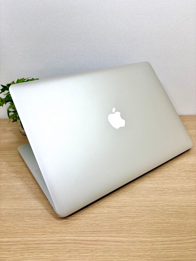 最上位3K！ MacBook Pro 15.6 Core i7 Win11