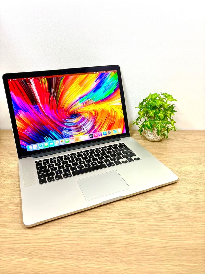 最上位3K！ MacBook Pro 15.6 Core i7 Win11