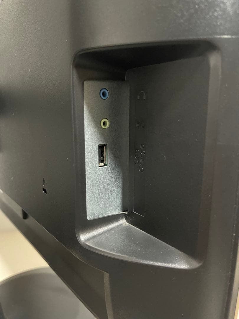 美品　I-O DATA LCD-M4K282XB 4K モニター　28インチ