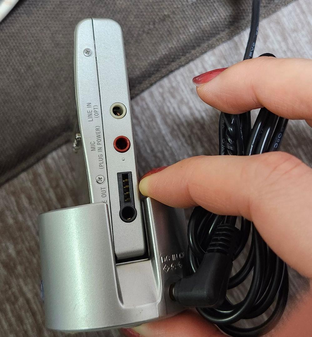 SONY HI-MD WALKMAN MZ-NH1ポータブルMDレコーダ