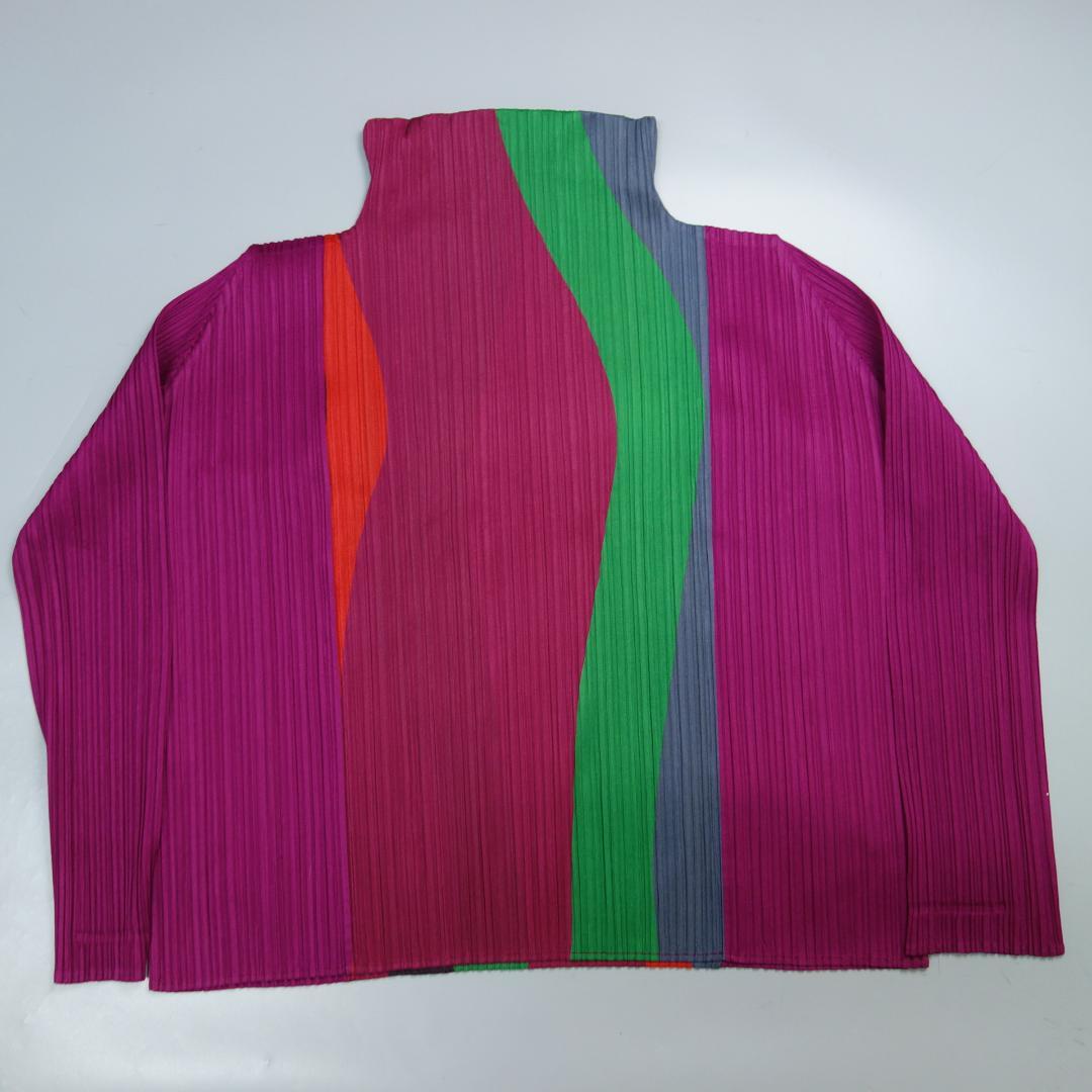 み*り様 9243 美品 プリーツプリーズ イッセイミヤケ ハイネック カットソ