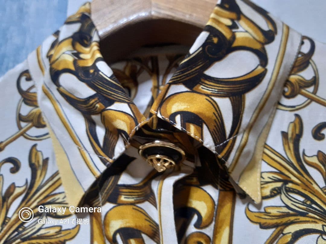 ジャンニヴェルサーチ GIANNI VERSACE シルクシャツ 38