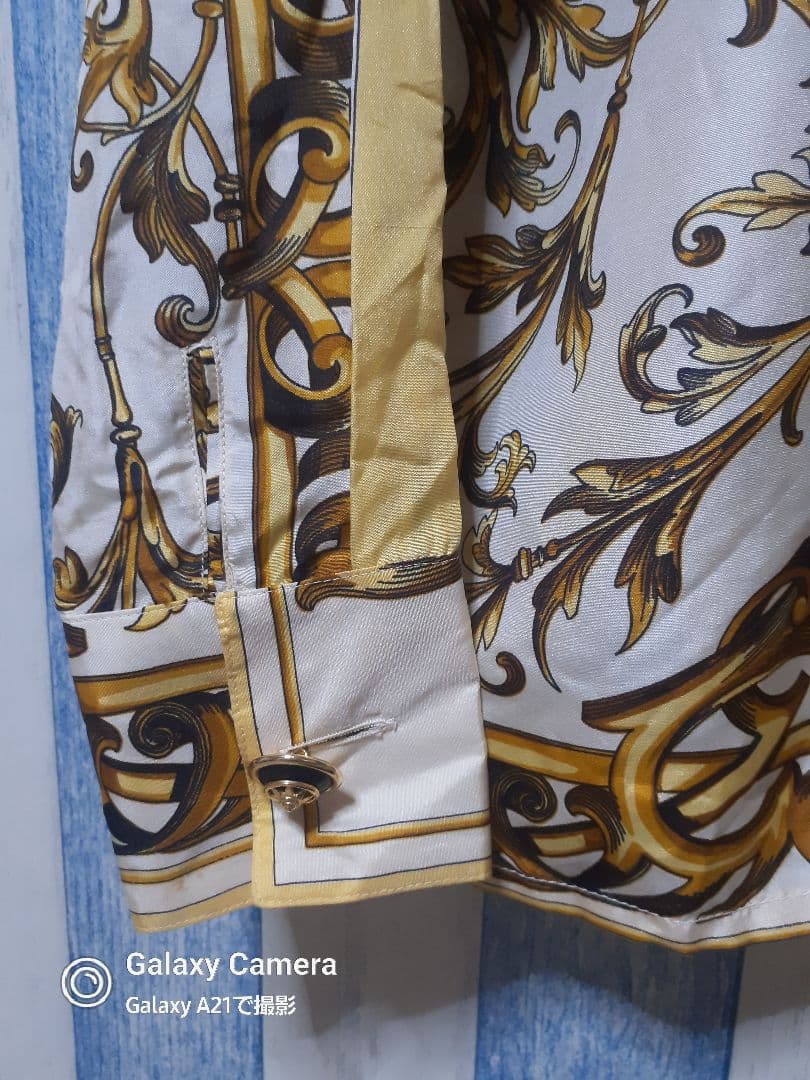 ジャンニヴェルサーチ GIANNI VERSACE シルクシャツ 38