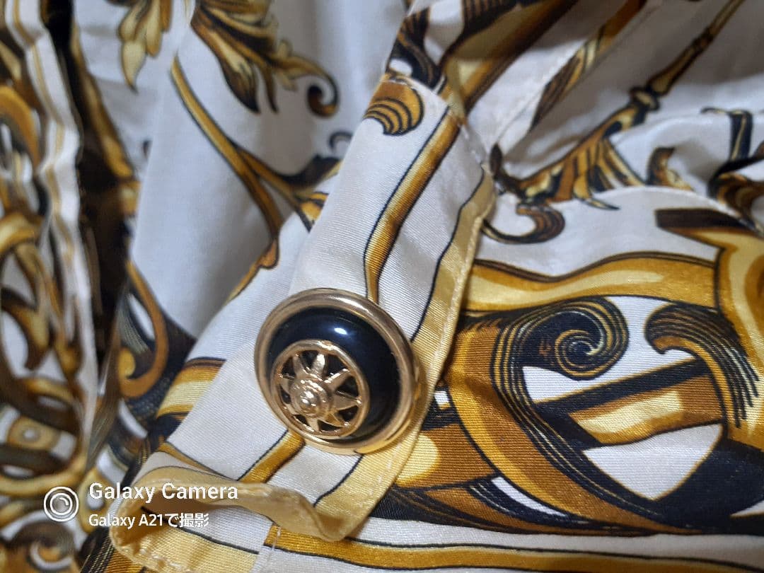 ジャンニヴェルサーチ GIANNI VERSACE シルクシャツ 38