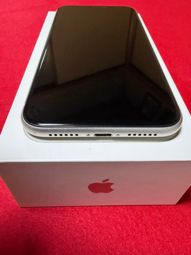 Apple iPhone 11 ホワイト 64GB ホワイト　SIMフリー
