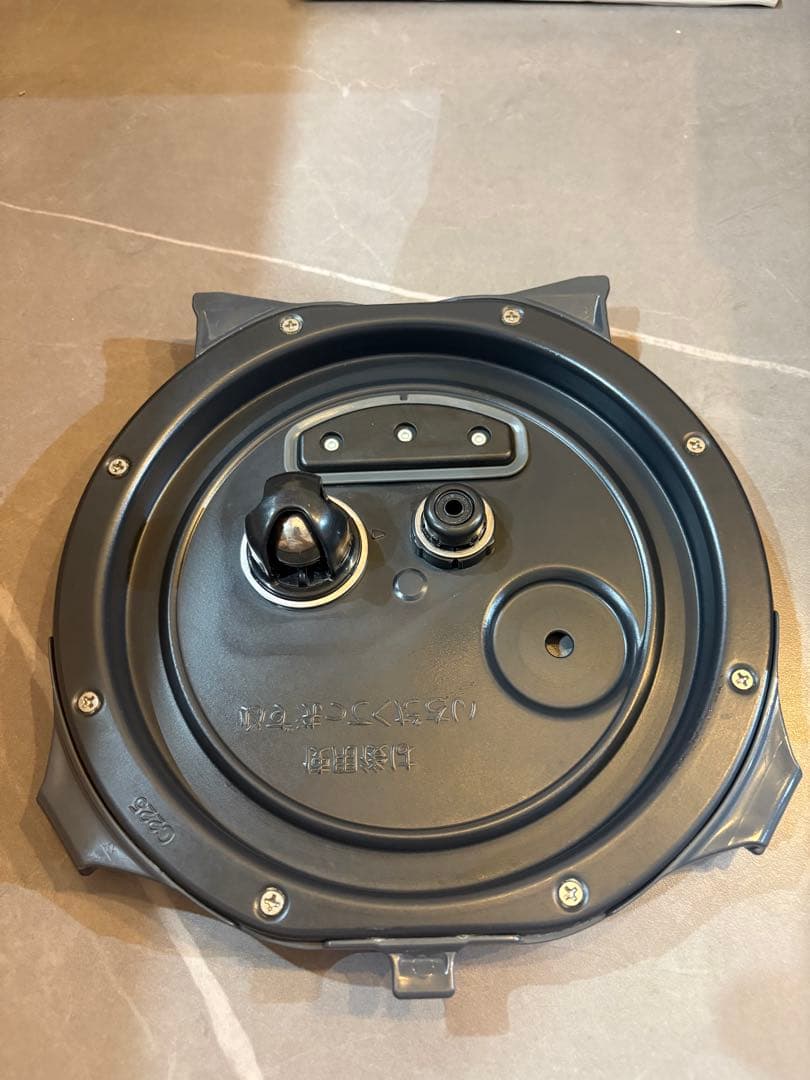 象印　圧力IH炊飯ジャー　NW-PT10