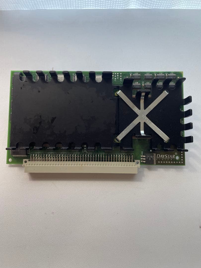 DAYSTAR製 MAC 68K Nubus CPU拡張カード レア品