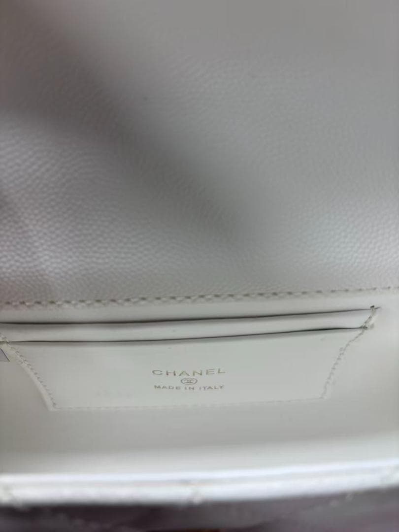 【非売品】VIP限定 ホワイトキルティングバッグ wt