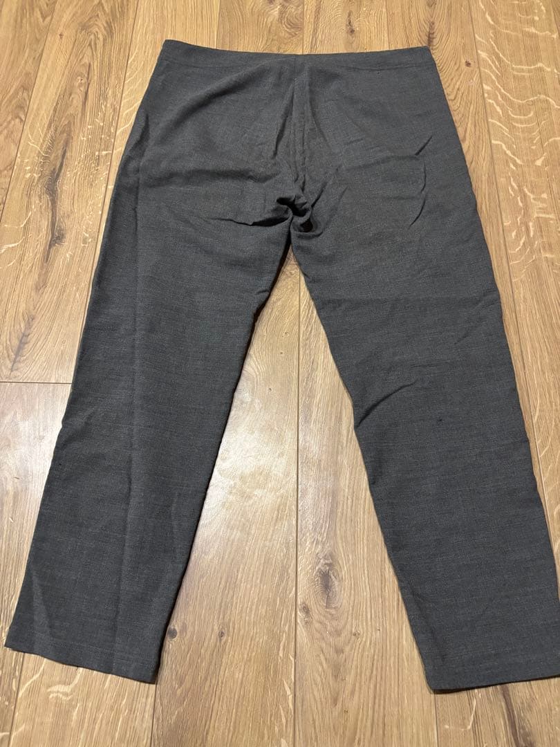 VISVIM SPORT グレー ストレートパンツ ウエスト調整可能　サイズ4