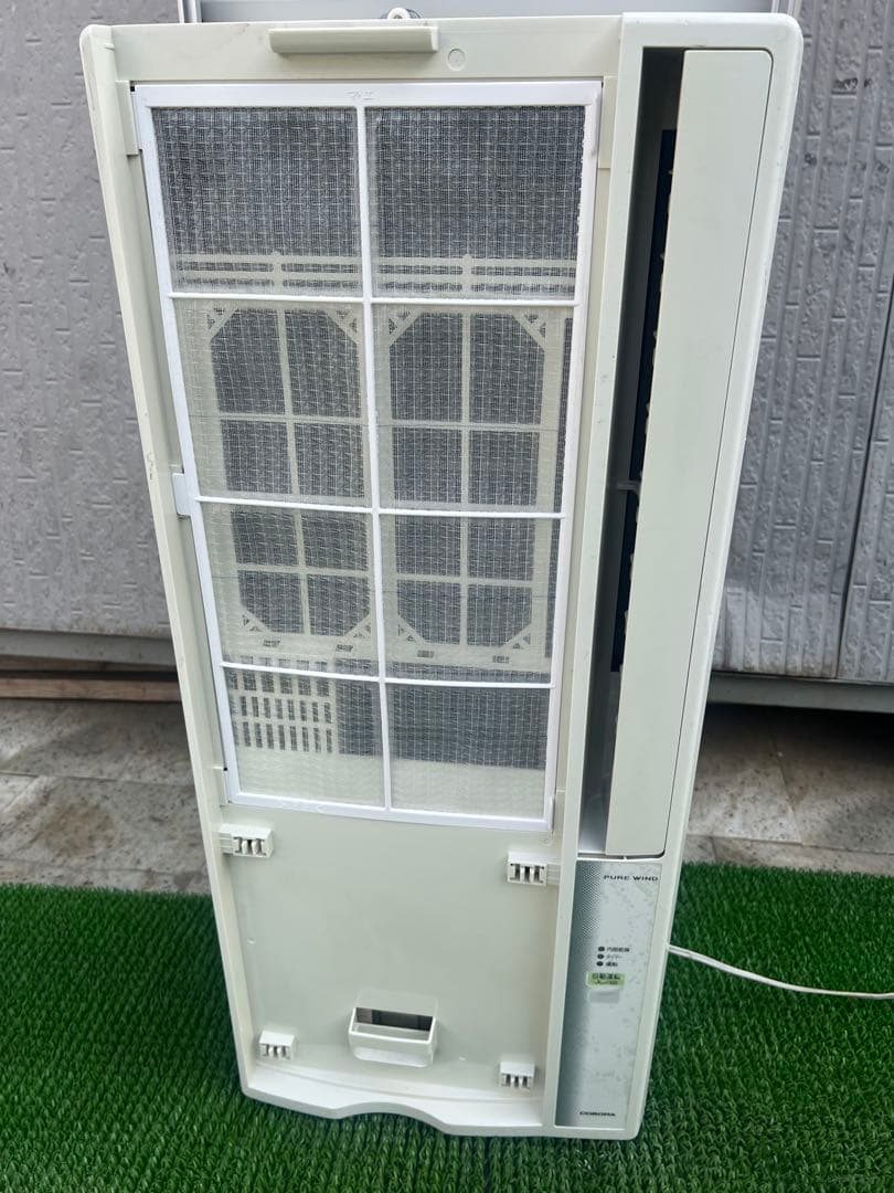 コロナ　ルームエアコン　CW-1614 ウインド形冷房専用　2013年
