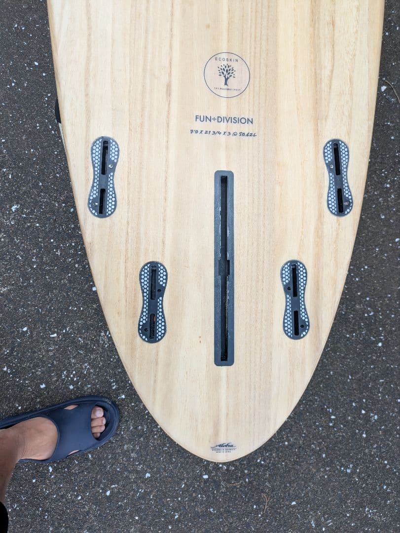 ななaloha FUN+DIVISION ファンボード 7'0\" キズあり