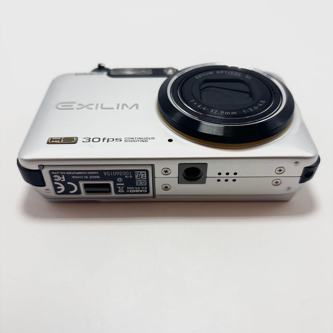 CASIO EXILIM EX-FC100 シルバー デジタルカメラ 訳あり品