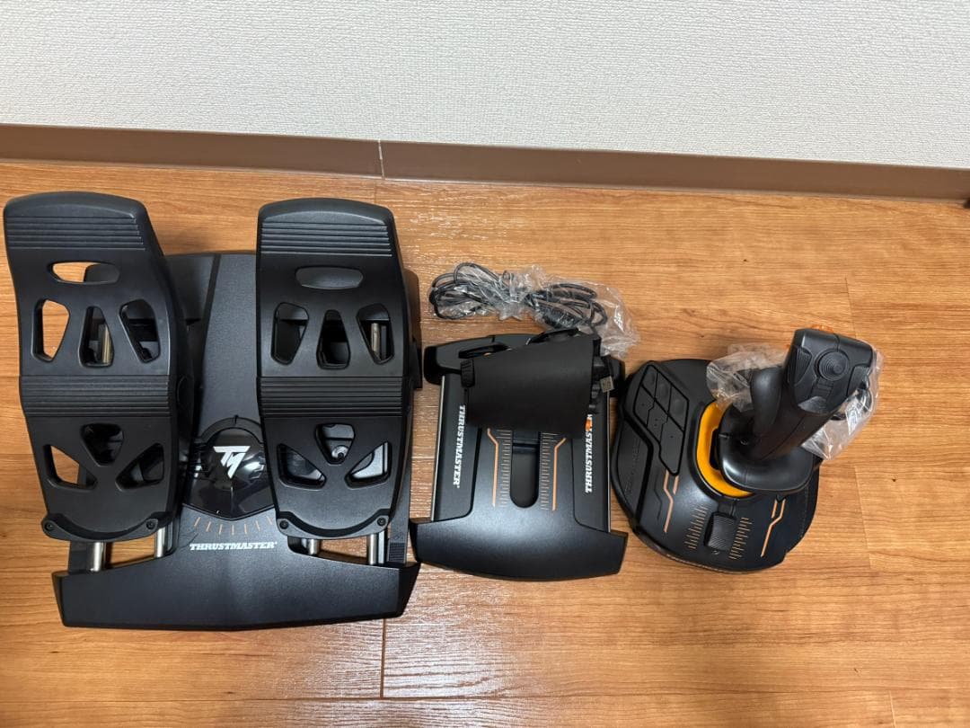 Thrustmaster スラストマスター フライトスティック T.16000M