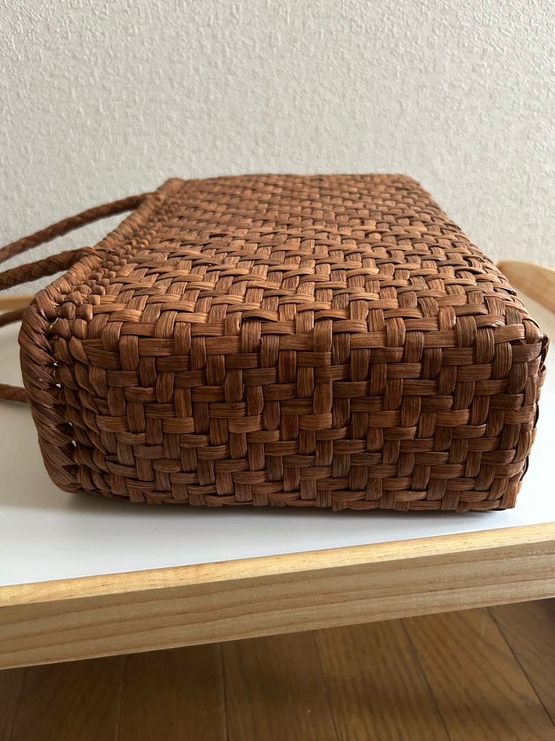 【6月5日限定価格】新品　山葡萄籠バッグ　人気網代編み　内布巾着　山ぶどう