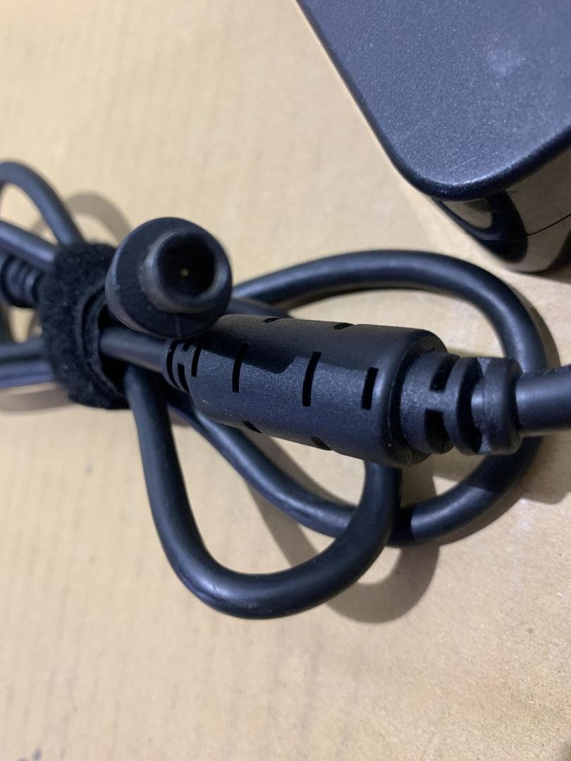 ASUS ノートPC用ACアダプター 20V 14A ADP-280BB B