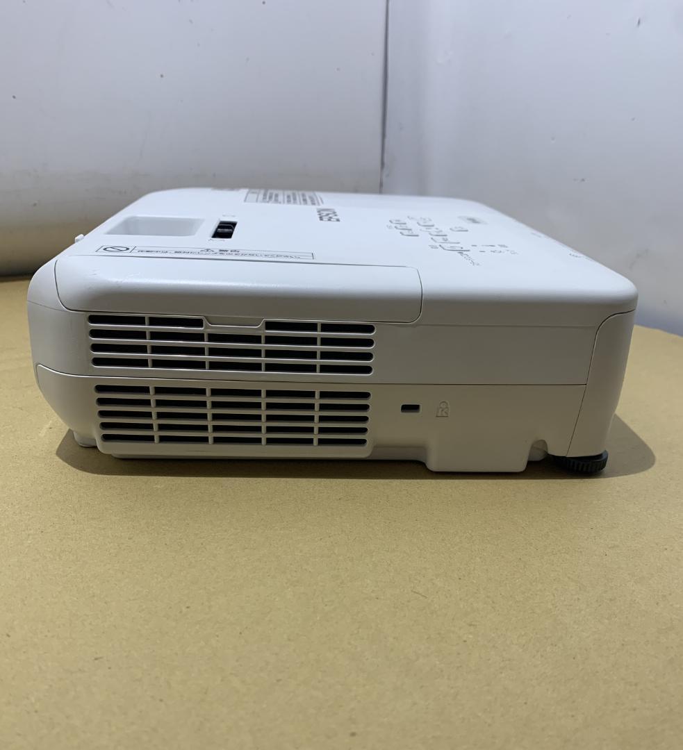 EPSON プロジェクター EB-S03