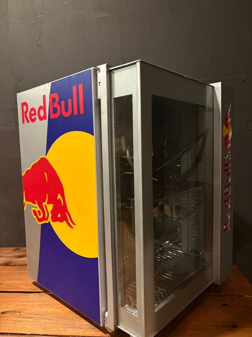 Red Bull 冷蔵庫 ガラス扉付き