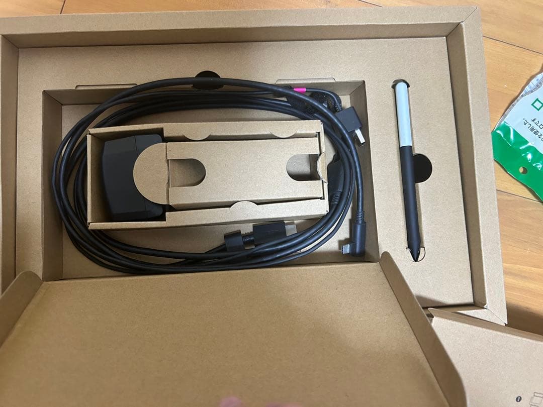 Wacom One クリエイティブペンディスプレイ 本体