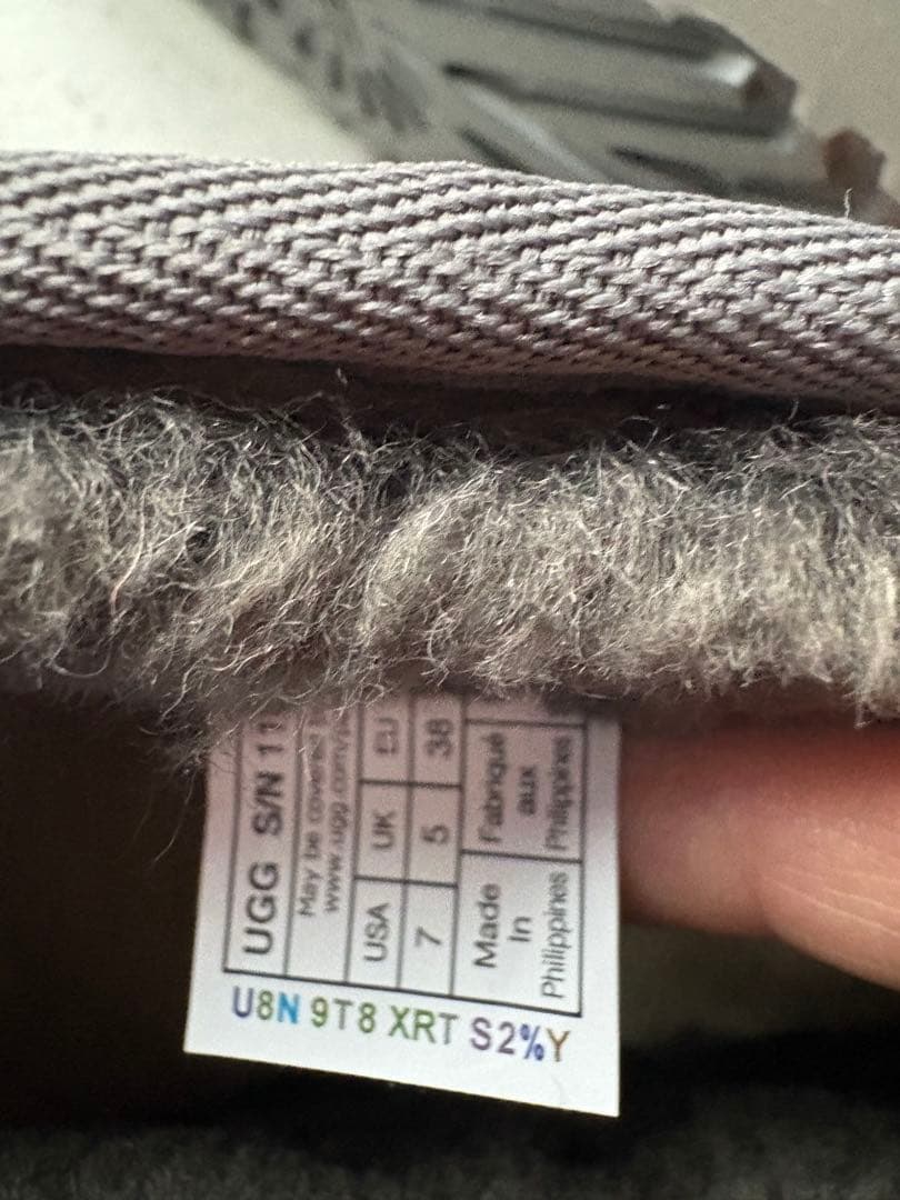 新品未使用UGG グレー 厚底ショートブーツ