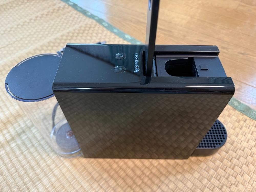 Nespressoのエスプレッソマシン - エッセンサ ミニ