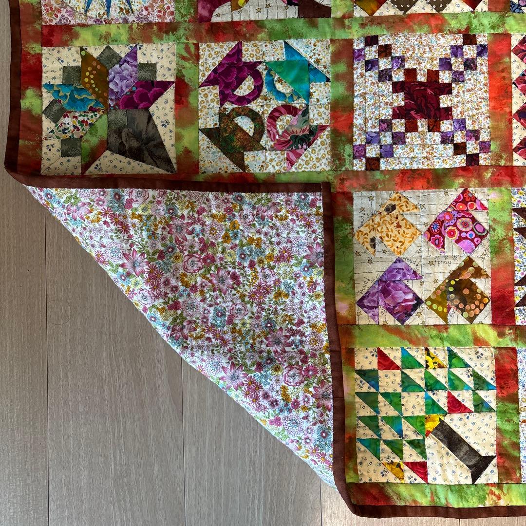 (GW値下げ)ハンドメイド パッチワークサンプラーキルトタペストリー