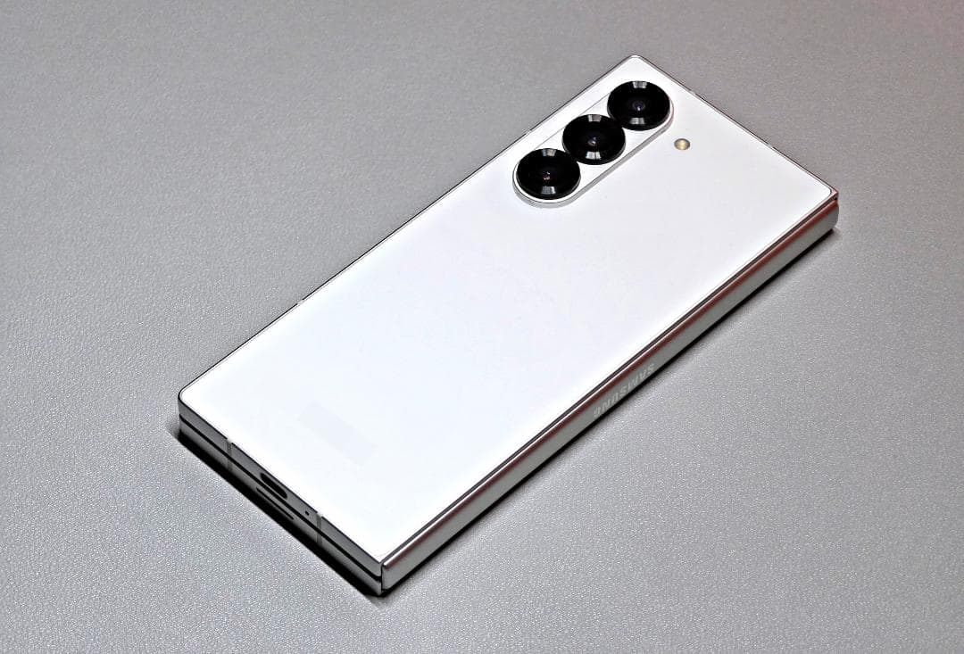 Samsung Galaxy Z Fold6 ホワイト 256GB