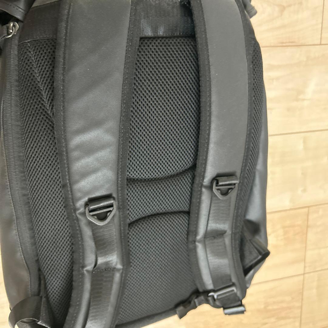 1PIU1UGUALE3 ウノピゥウノウグァーレトレ リュック バックパック