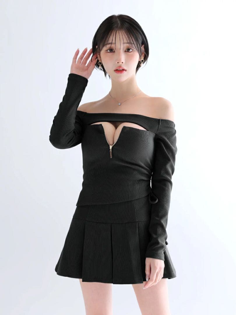 Sブラック　4138 ローブドフルールグロッシー　キャバドレス