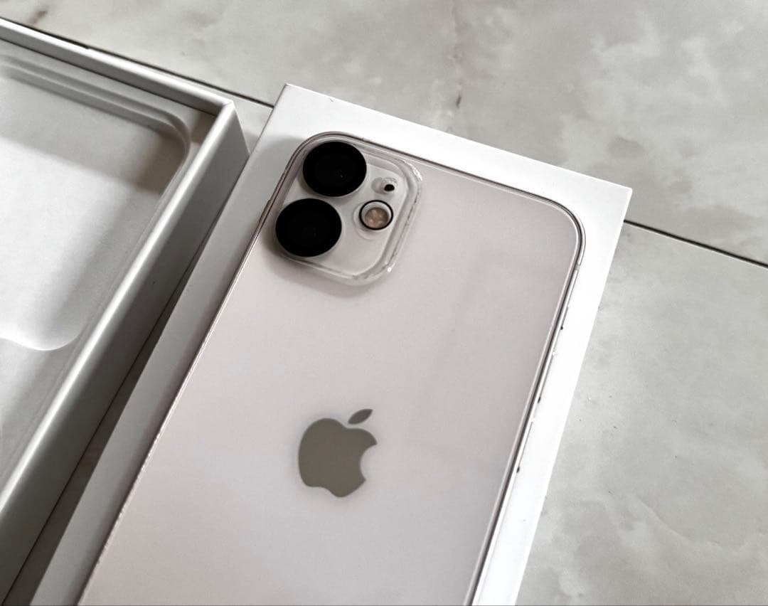 Apple iPhone 12mini ホワイト 本体 付属品付き