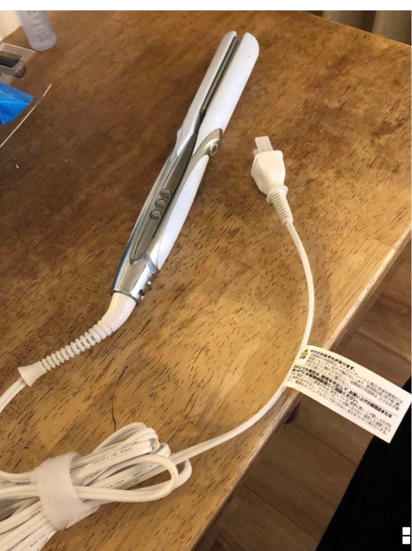 リファ　ストレートアイロンプロ　ホワイト