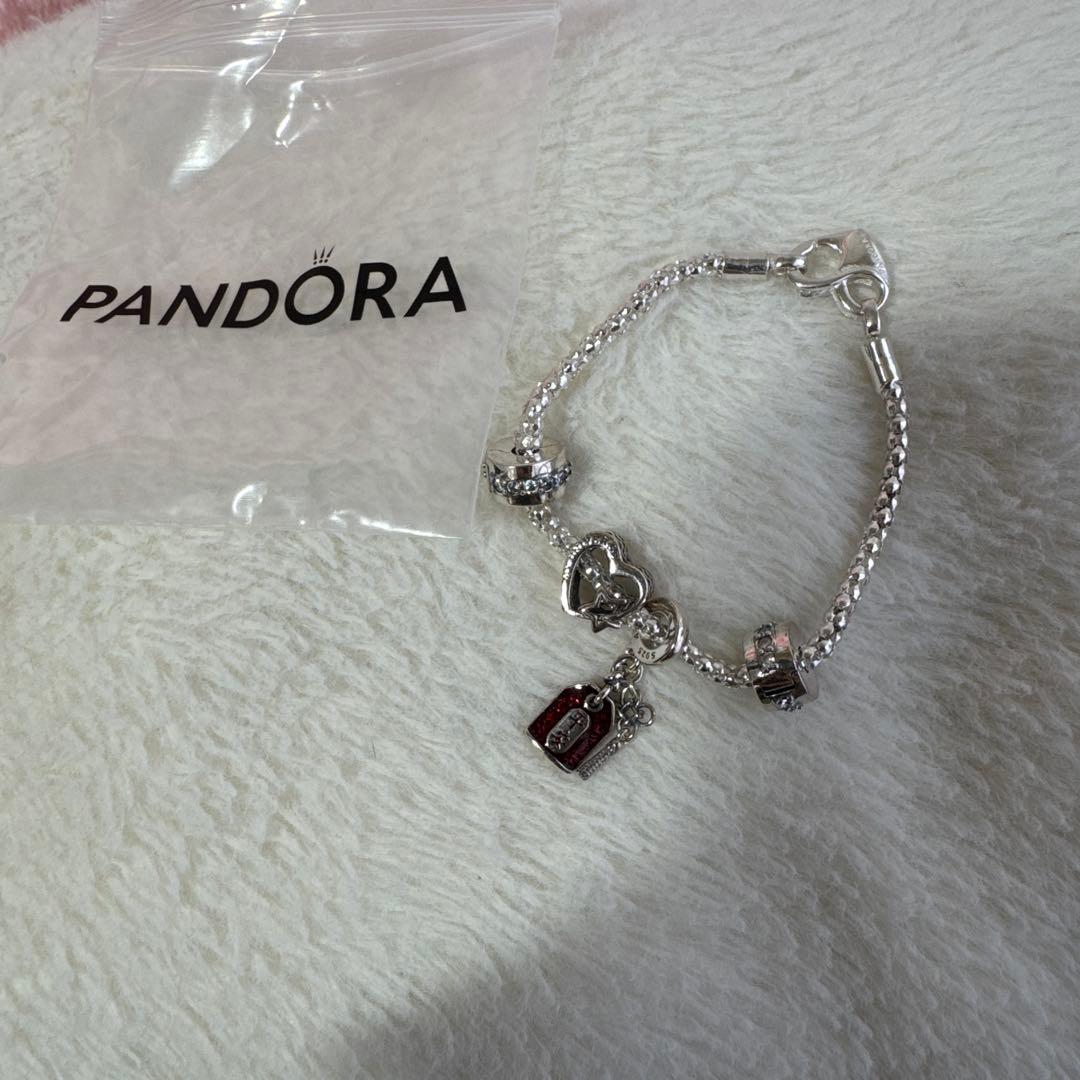 PANDORA シルバーバングル チャーム付き
