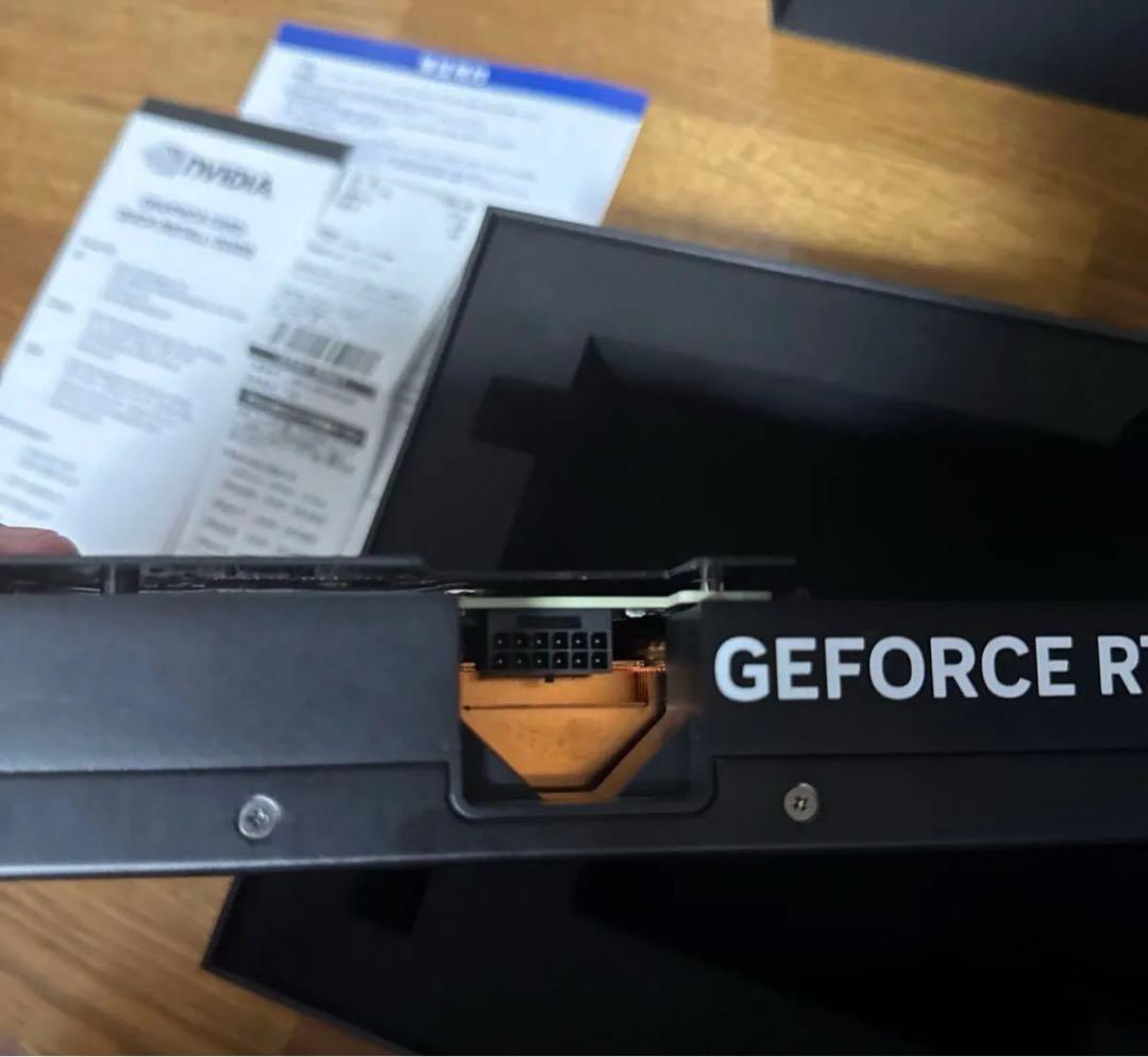 極稀 PNY RTX4070TI シロッコファンモデル