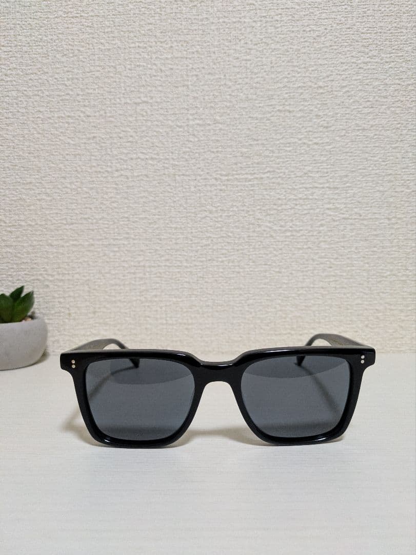 m23w様用オリバーピープルズ LachmanSunサングラス イタリア製 偏光