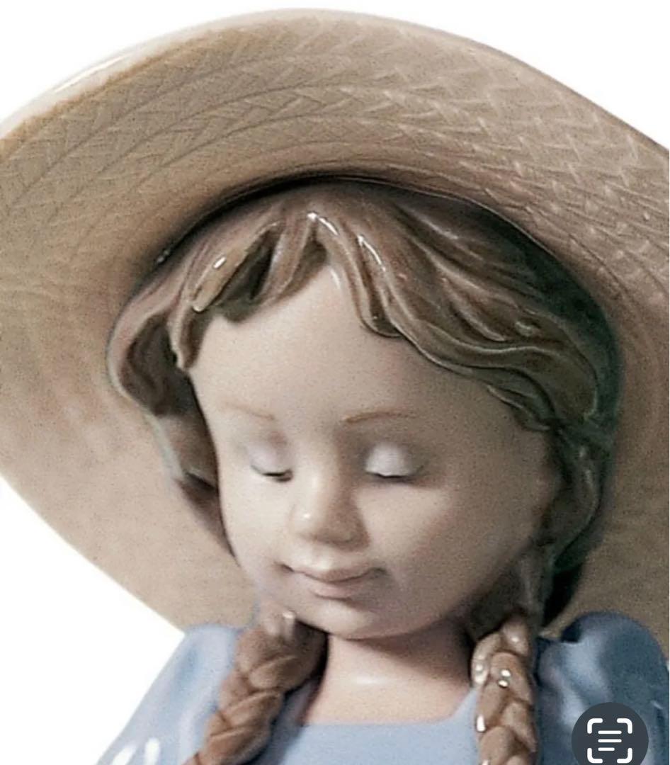 専用品です。Lladro 少女像 陶器製 約23cm 元箱付き