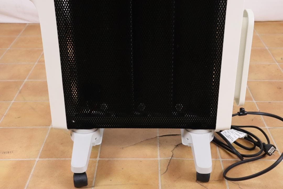 シロカ 遠赤軽量ヒーター かるポカ SN-M351(W) ホワイト